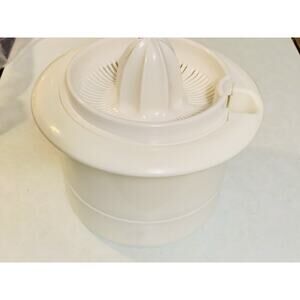 Kamenstein Taiwan Rare Vintage 7 Piece Cheese Grater, Slicer And Juicer